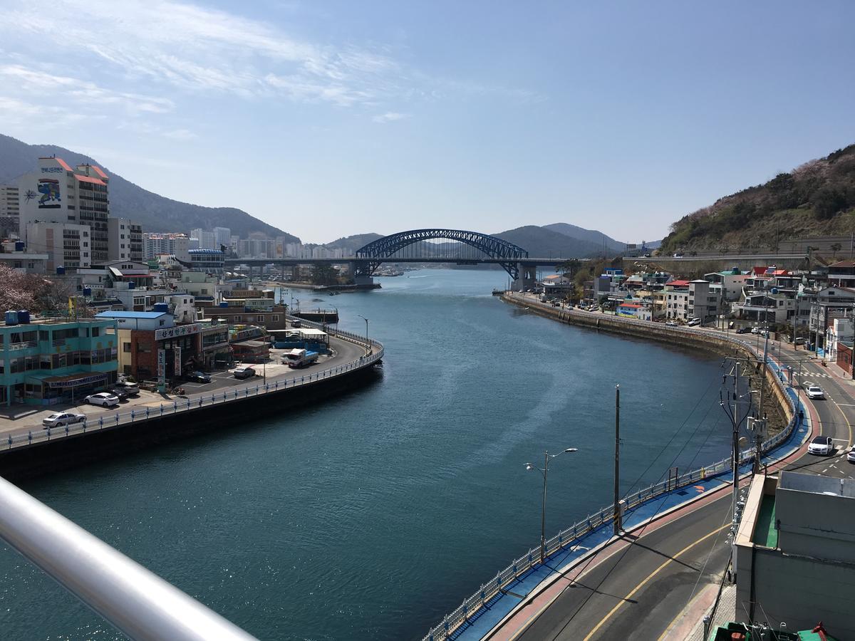 Hago Guest House Tongyeong Bagian luar foto